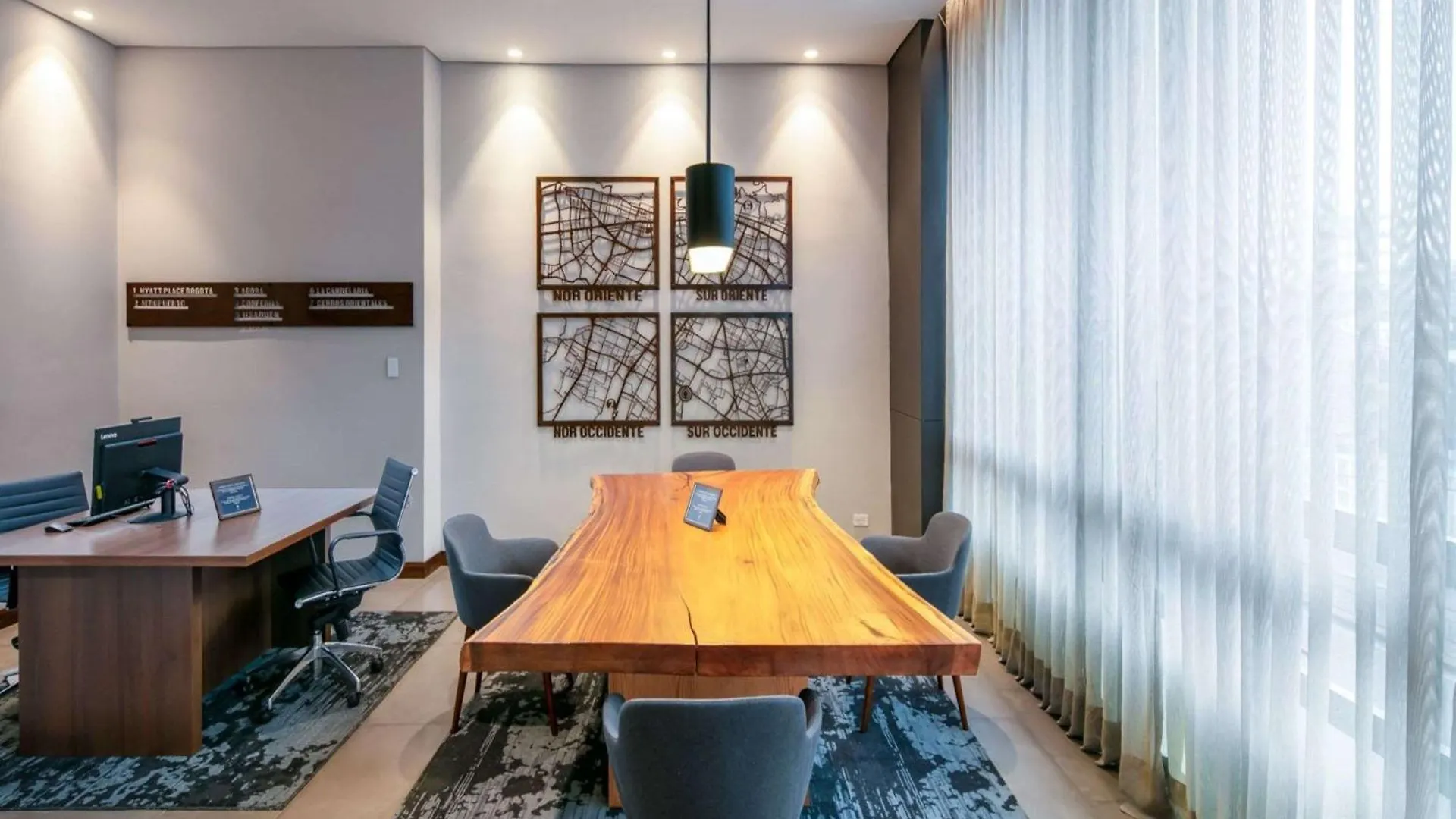 Hyatt Place Bogota Convention Center 4*,
